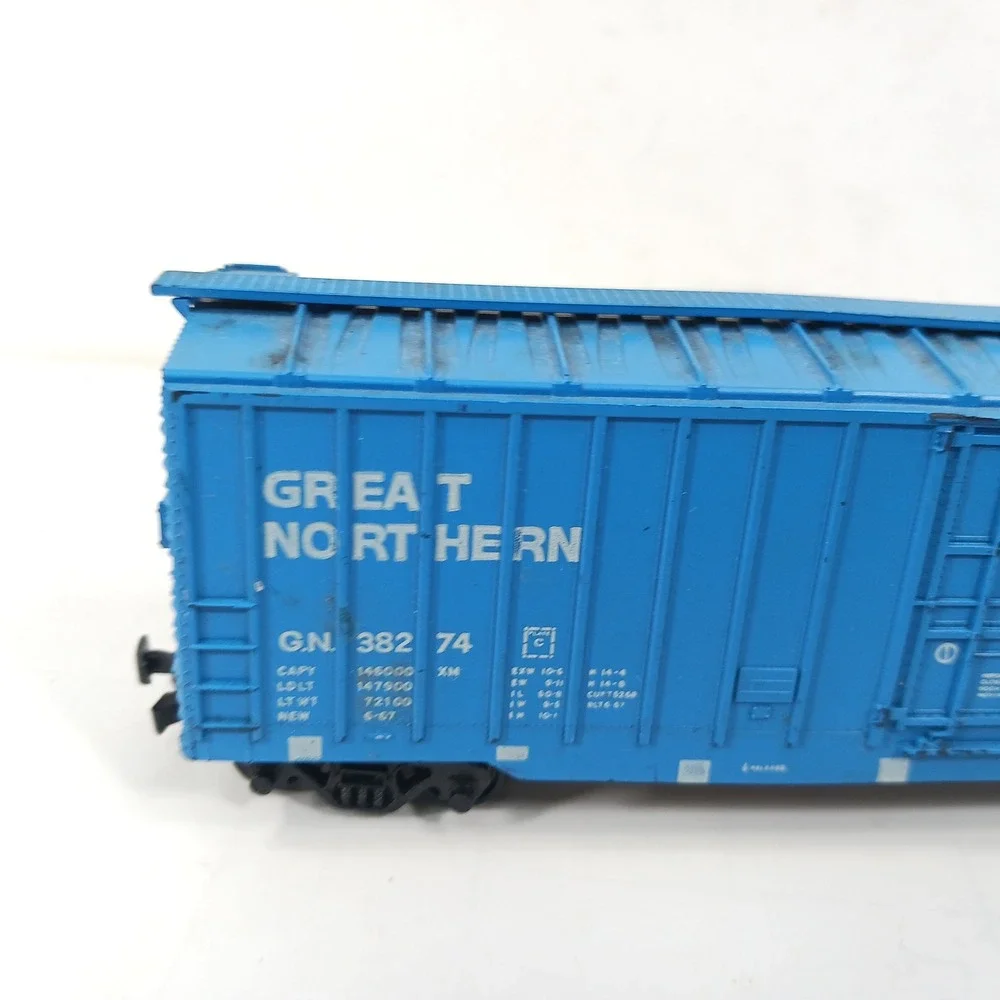Athearn HO Scale Great Northern 50 Ft Outside Braced Box Car Blue GN 38274 1339